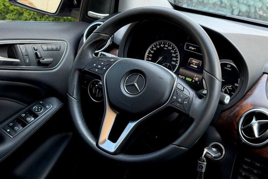 Продам Mercedes-Benz B-Class 2014 года в Днепре