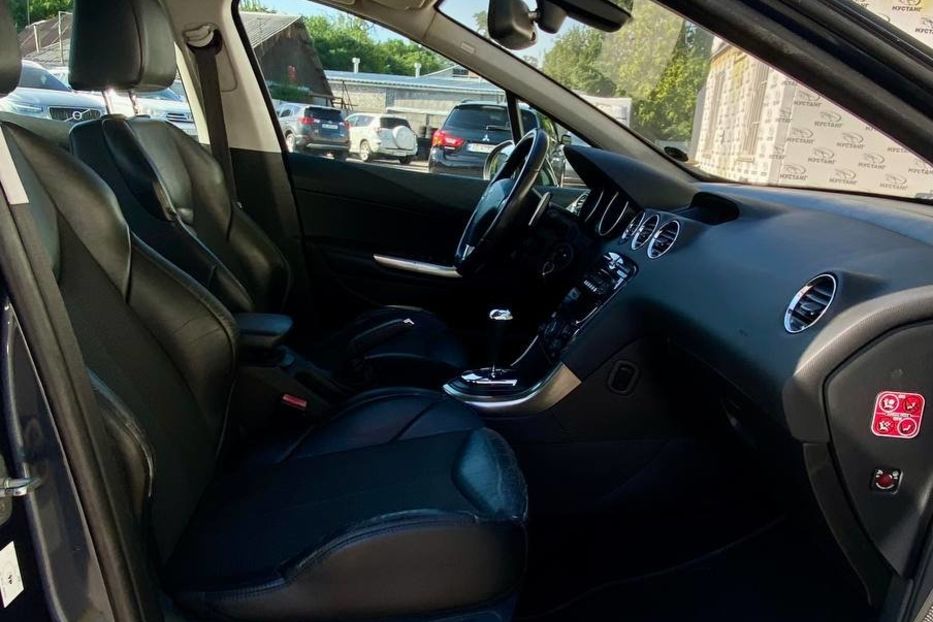 Продам Peugeot 308 2013 года в Днепре