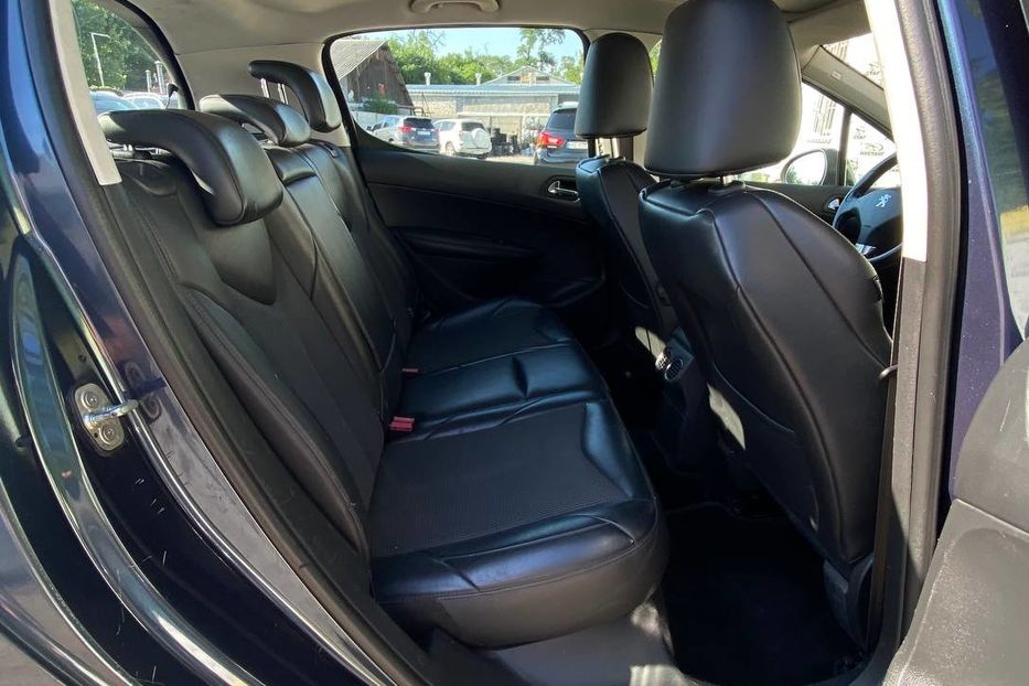 Продам Peugeot 308 2013 года в Днепре