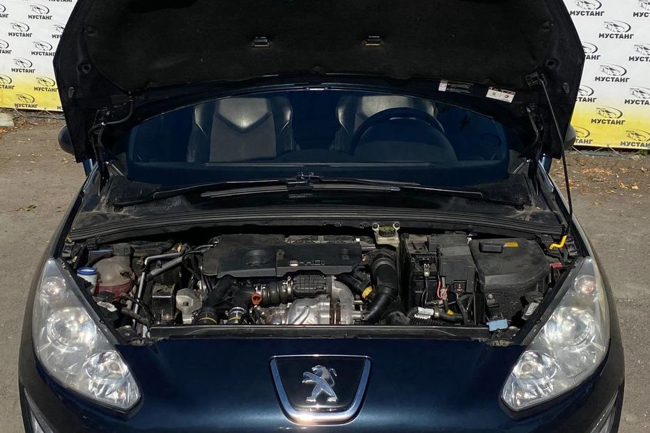 Продам Peugeot 308 2013 года в Днепре