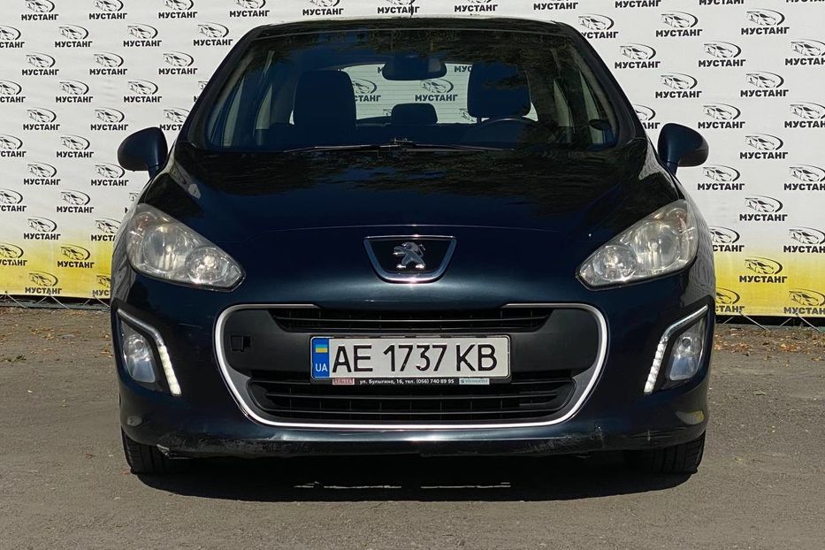 Продам Peugeot 308 2013 года в Днепре