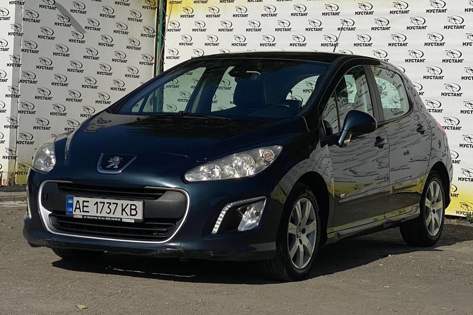 Продам Peugeot 308 2013 года в Днепре