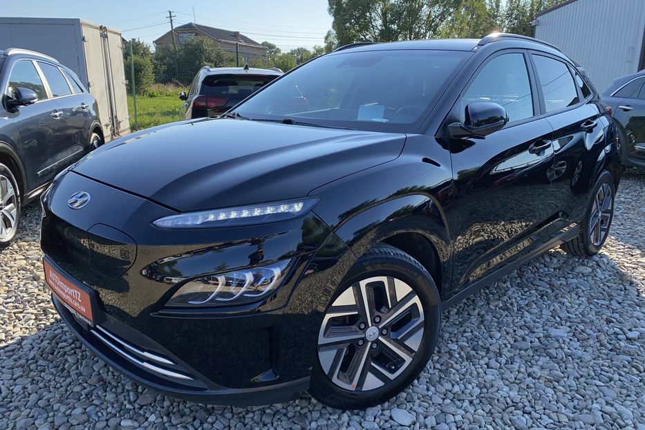 Продам Hyundai Kona 64кВтСліпізониПдгрівсиднькерма 2022 года в Львове