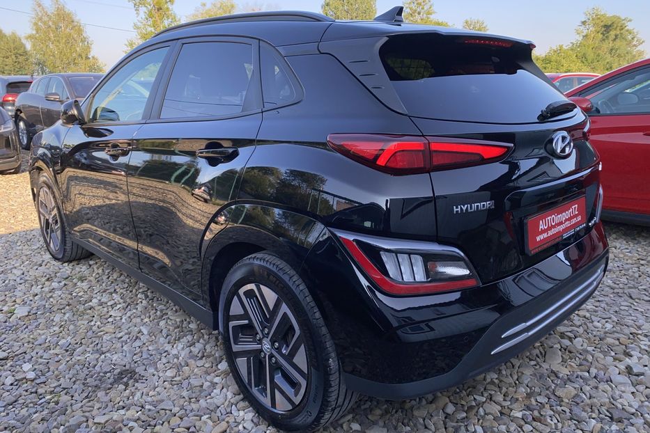Продам Hyundai Kona 64кВтСліпізониПдгрівсиднькерма 2022 года в Львове