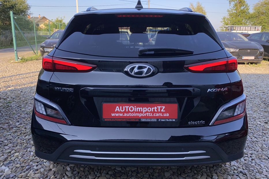 Продам Hyundai Kona 64кВтСліпізониПдгрівсиднькерма 2022 года в Львове