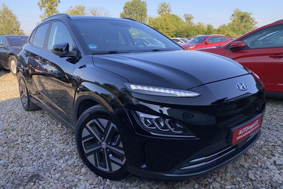 Продам Hyundai Kona 64кВтСліпізониПдгрівсиднькерма 2022 года в Львове