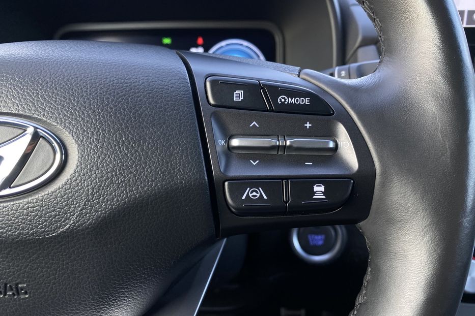 Продам Hyundai Kona 64кВтСліпізониПдгрівсиднькерма 2022 года в Львове