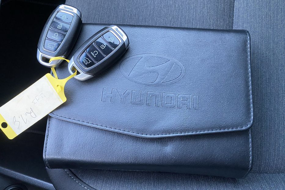 Продам Hyundai Kona 64кВтСліпізониПдгрівсиднькерма 2022 года в Львове