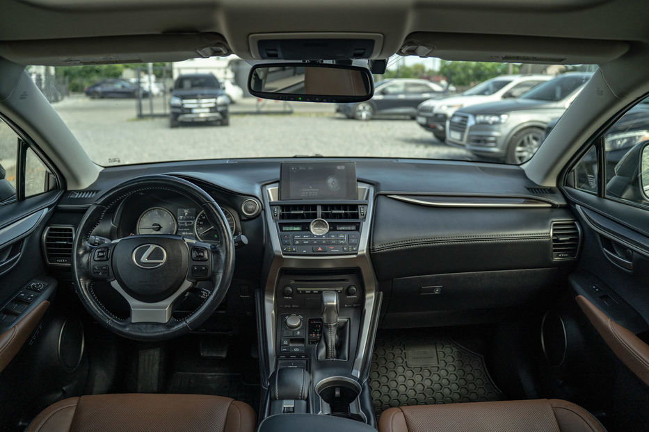 Продам Lexus NX 200 t 2015 года в Черновцах