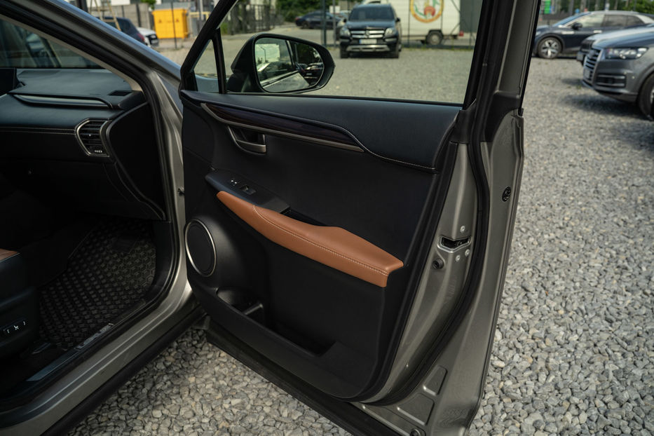 Продам Lexus NX 200 t 2015 года в Черновцах