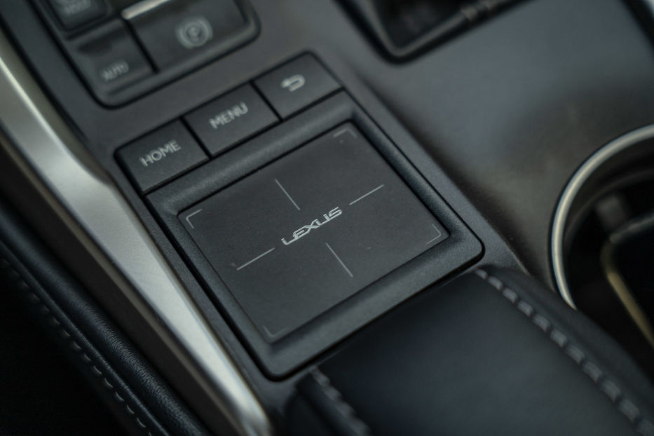 Продам Lexus NX 200 t 2015 года в Черновцах