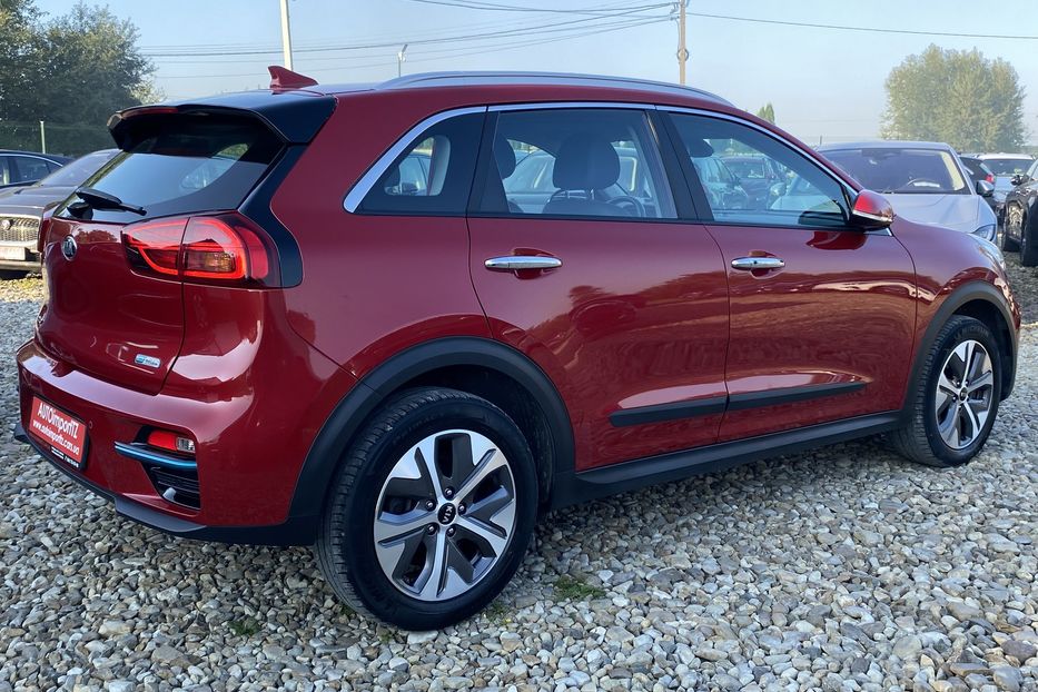 Продам Kia Niro 64кВтТепловийПідгрвсидінькерма 2021 года в Львове