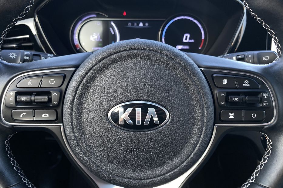 Продам Kia Niro 64кВтТепловийПідгрвсидінькерма 2021 года в Львове