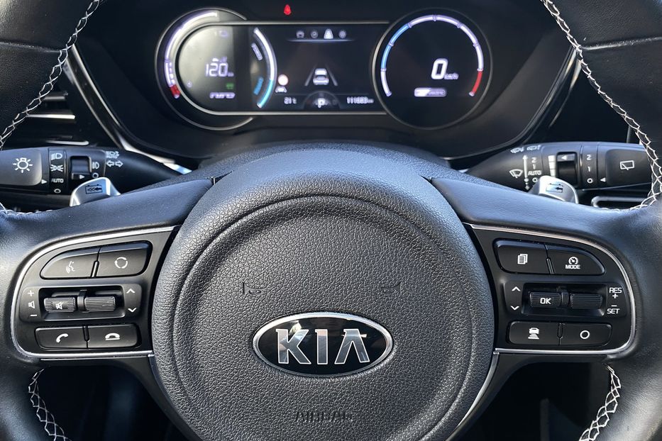 Продам Kia Niro 64кВтТепловийПідгрвсидінькерма 2021 года в Львове