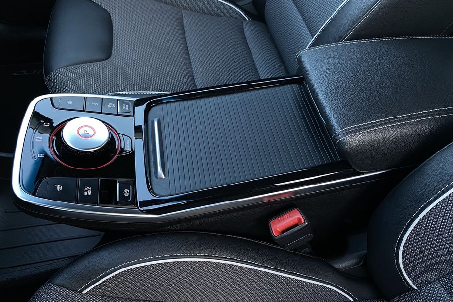 Продам Kia Niro 64кВтТепловийПідгрвсидінькерма 2021 года в Львове