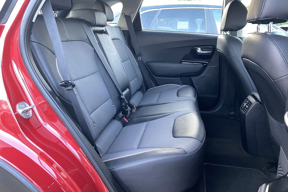 Продам Kia Niro 64кВтТепловийПідгрвсидінькерма 2021 года в Львове