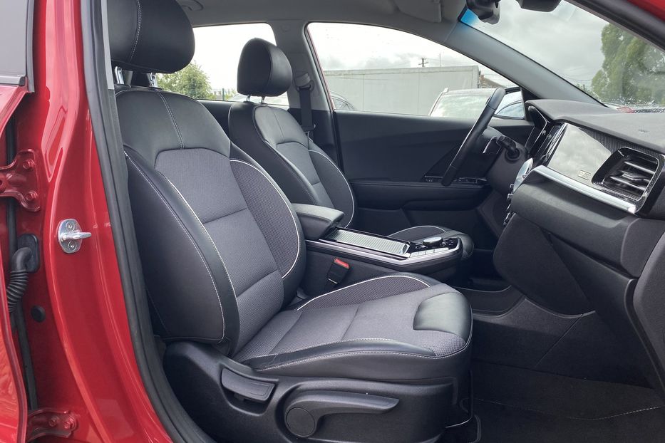Продам Kia Niro 64кВтТепловийПідгрвсидінькерма 2021 года в Львове