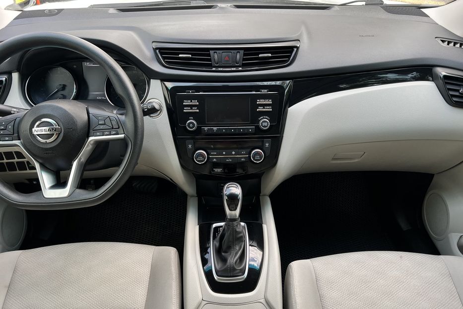Продам Nissan Rogue SPORT (KOMIS) 2018 года в г. Умань, Черкасская область