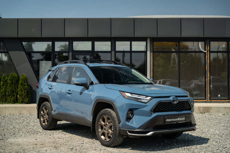 Продам Toyota Rav 4 Hybrid 2023 года в Черновцах