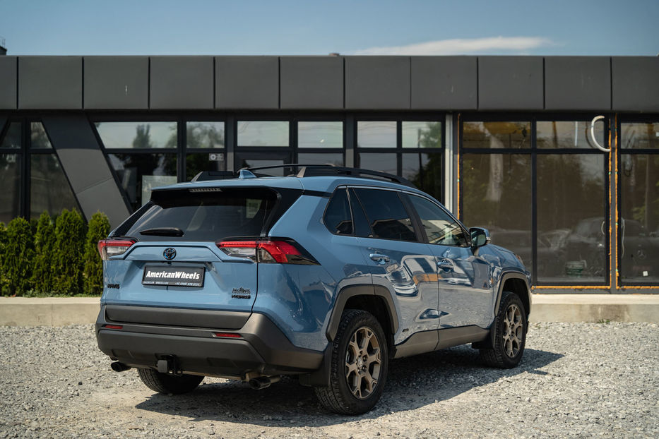 Продам Toyota Rav 4 Hybrid 2023 года в Черновцах