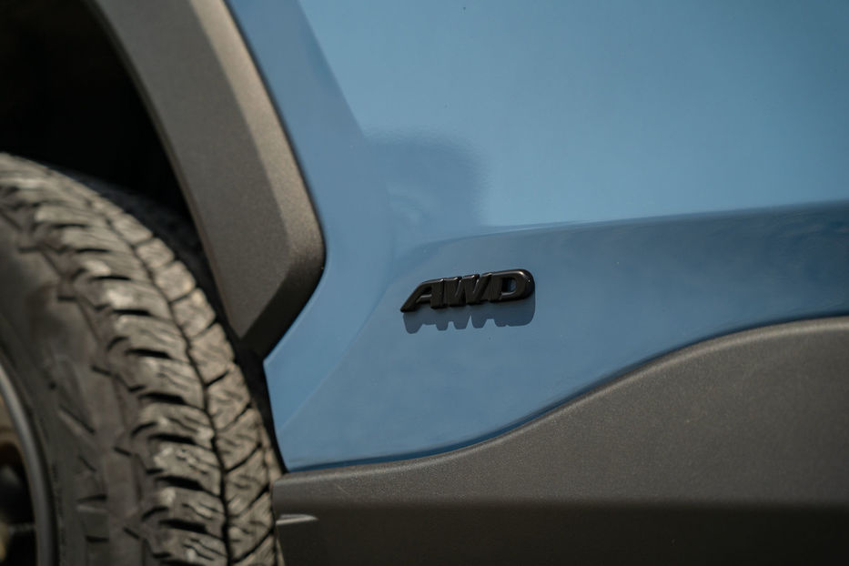 Продам Toyota Rav 4 Hybrid 2023 года в Черновцах
