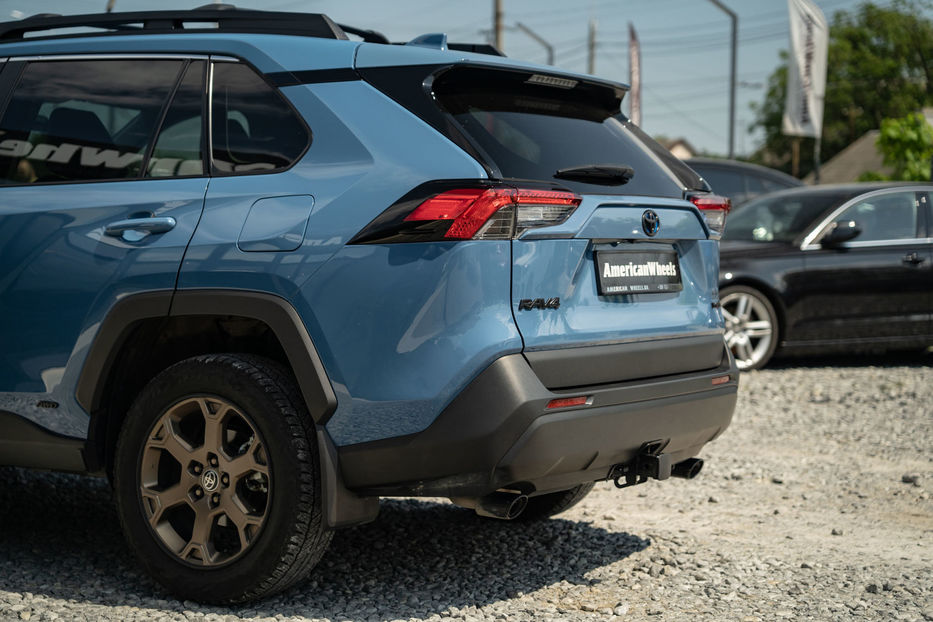 Продам Toyota Rav 4 Hybrid 2023 года в Черновцах