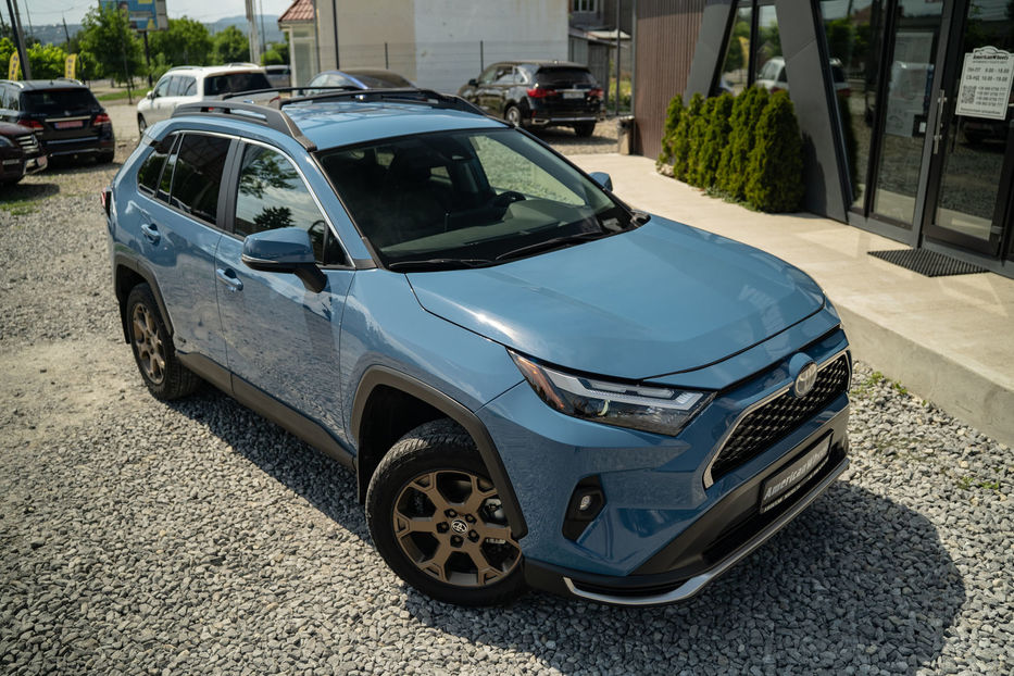 Продам Toyota Rav 4 Hybrid 2023 года в Черновцах