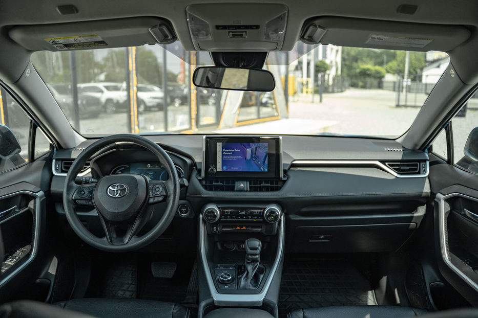 Продам Toyota Rav 4 Hybrid 2023 года в Черновцах