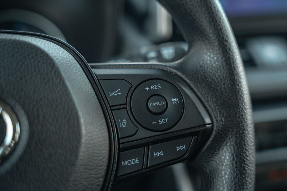 Продам Toyota Rav 4 Hybrid 2023 года в Черновцах