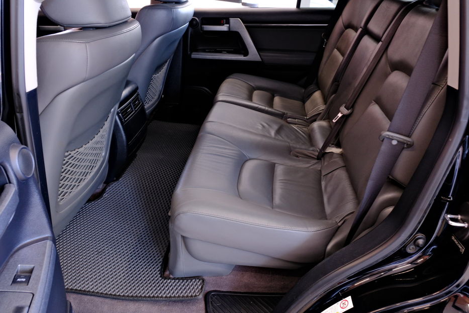 Продам Toyota Land Cruiser 200 2011 года в Одессе