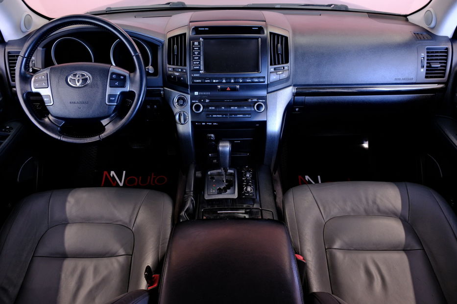 Продам Toyota Land Cruiser 200 2011 года в Одессе