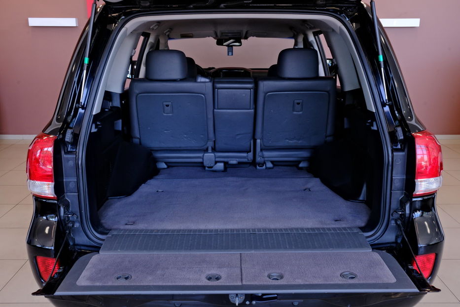 Продам Toyota Land Cruiser 200 2011 года в Одессе
