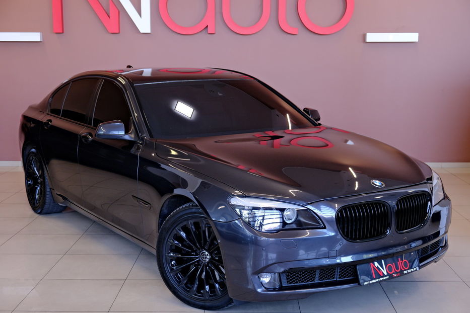 Продам BMW 740 2012 года в Одессе