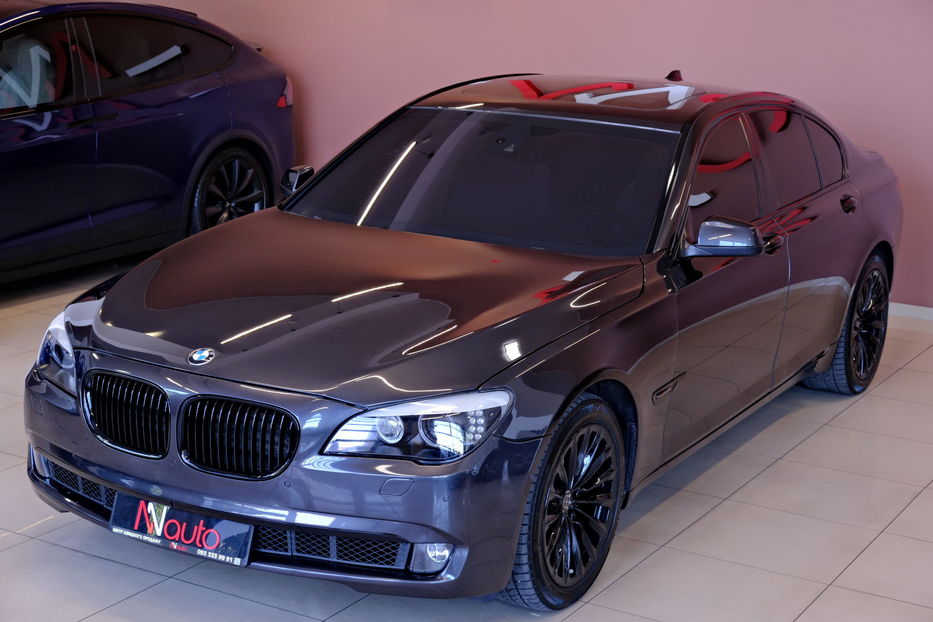 Продам BMW 740 2012 года в Одессе