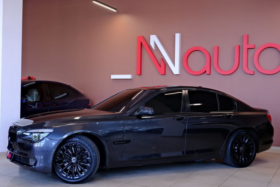 Продам BMW 740 2012 года в Одессе