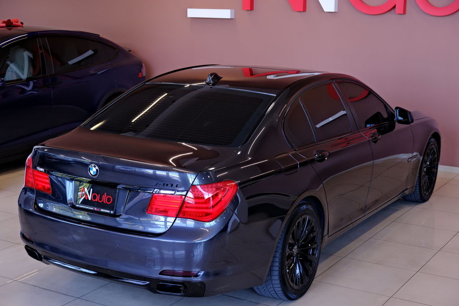 Продам BMW 740 2012 года в Одессе