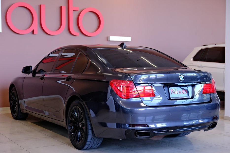 Продам BMW 740 2012 года в Одессе