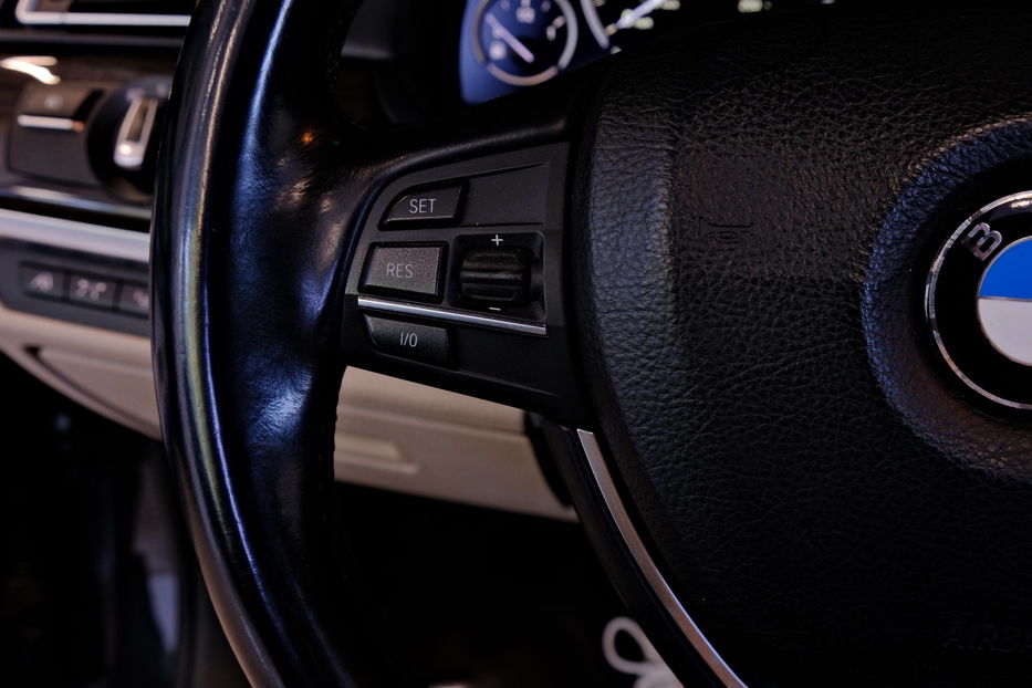 Продам BMW 740 2012 года в Одессе