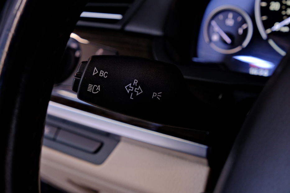Продам BMW 740 2012 года в Одессе