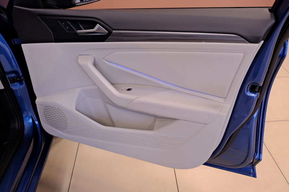 Продам Volkswagen Jetta SEL 2020 года в Одессе
