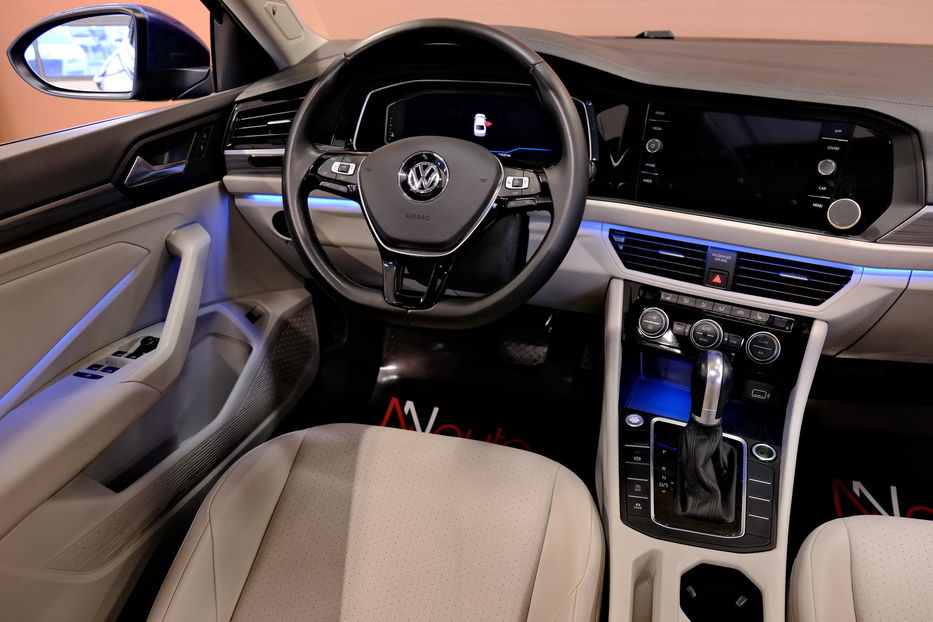 Продам Volkswagen Jetta SEL 2020 года в Одессе