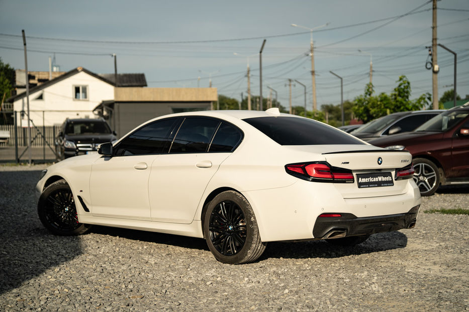 Продам BMW 530 D xDrive 2020 года в Черновцах