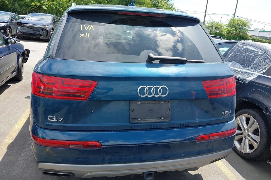 Продам Audi Q7 Prestige 2018 года в Черновцах