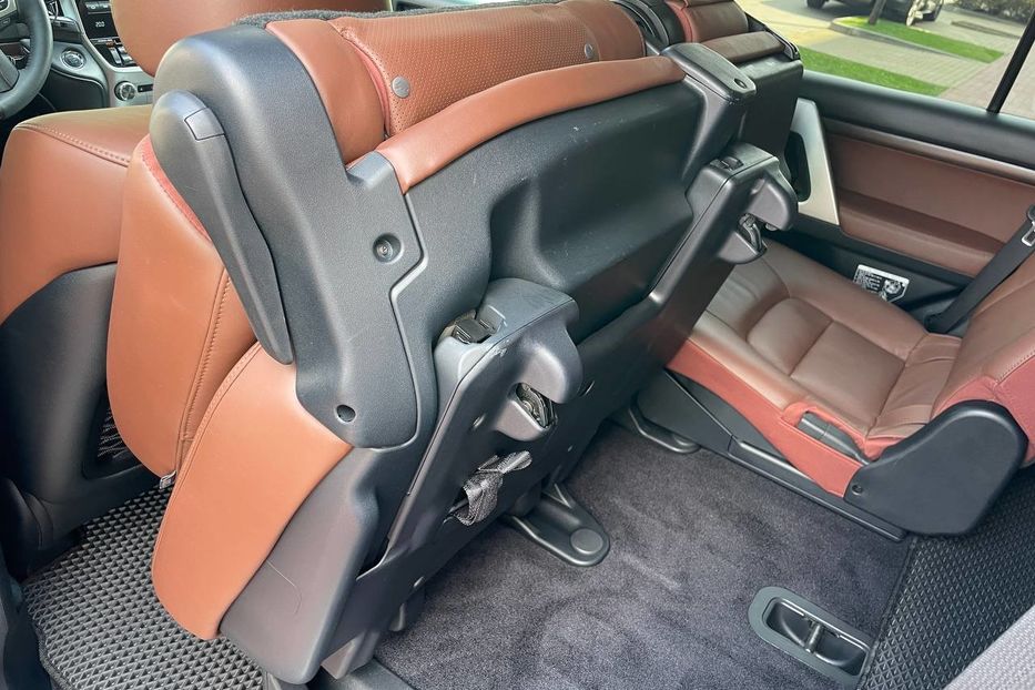 Продам Toyota Land Cruiser 200 2017 года в Киеве
