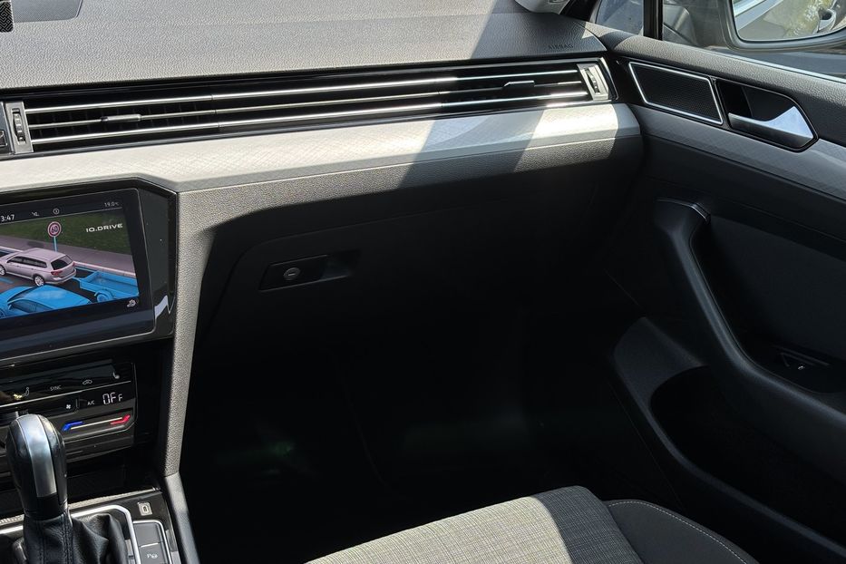 Продам Volkswagen Passat B8 2.0диз 147kw DSG  2021 года в Львове