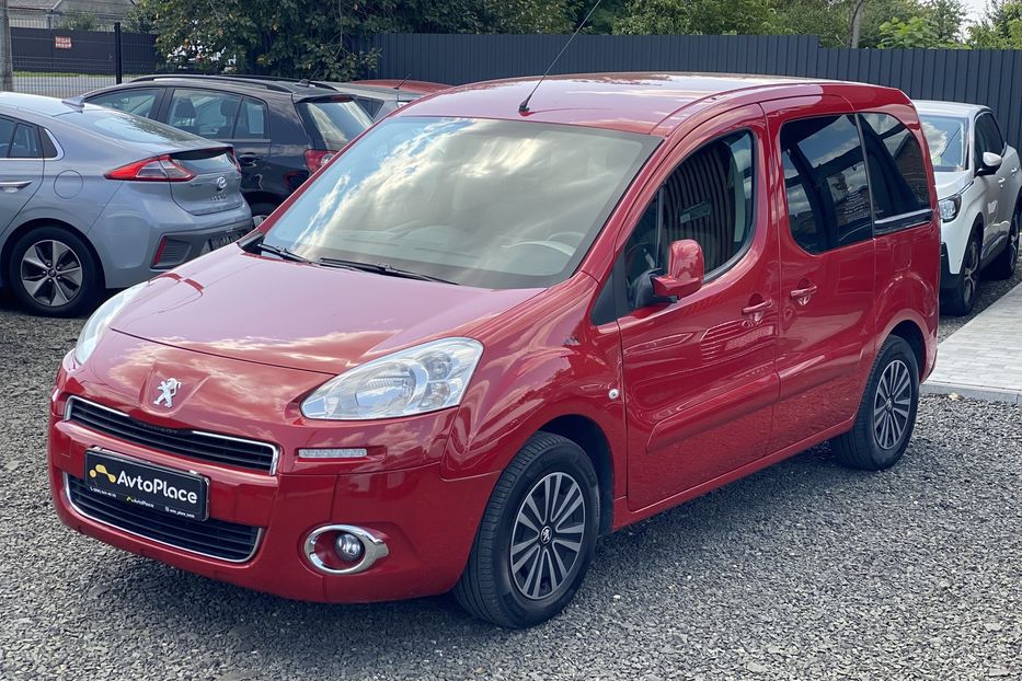 Продам Peugeot Partner пасс. 2014 года в Луцке