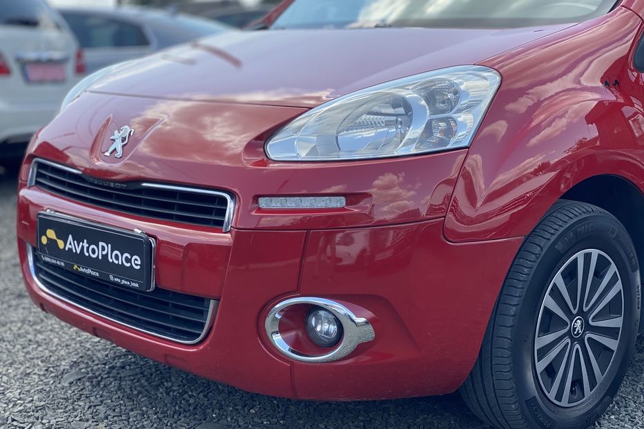 Продам Peugeot Partner пасс. 2014 года в Луцке