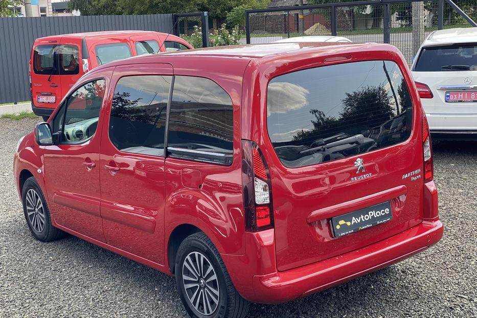 Продам Peugeot Partner пасс. 2014 года в Луцке