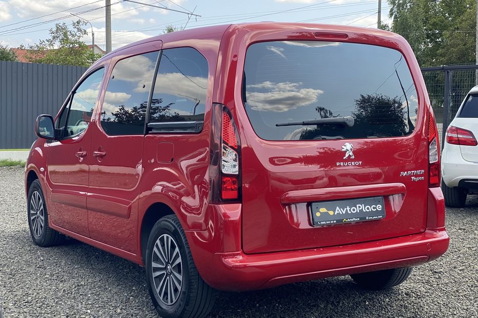 Продам Peugeot Partner пасс. 2014 года в Луцке