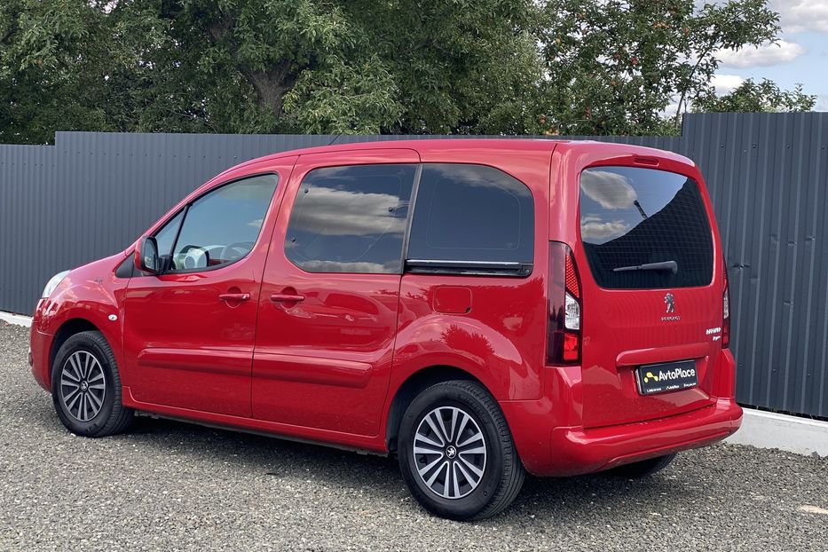 Продам Peugeot Partner пасс. 2014 года в Луцке
